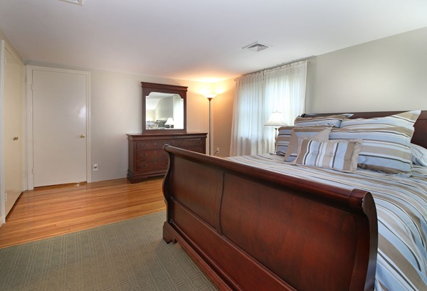36 Robinson Road Medford, MA 02155 - Photo 22 of 28 Gallery Image 22