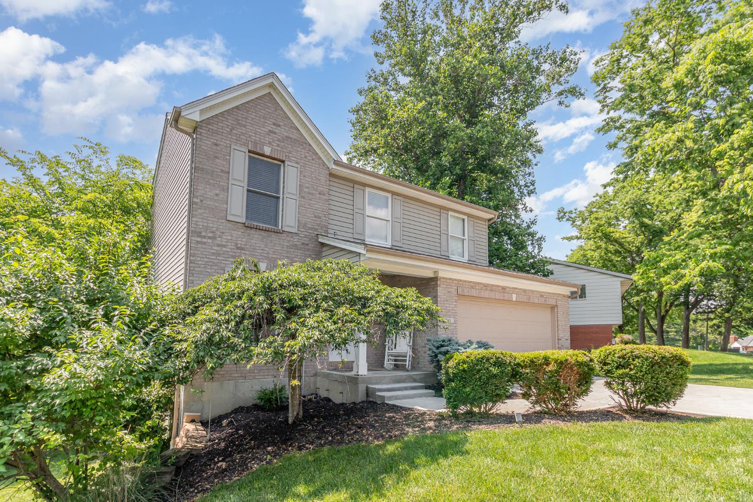 543 Hickory Road Lawrenceburg, IN 47025 - Photo 3 of 25