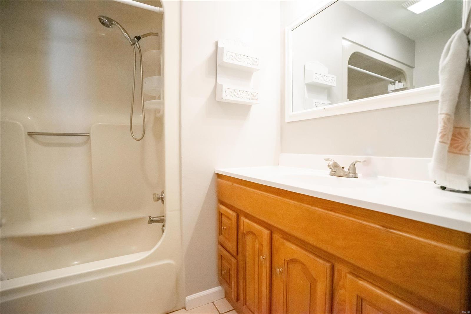 511 East Washington Street O'Fallon, IL 62269 - Photo 10 of 27