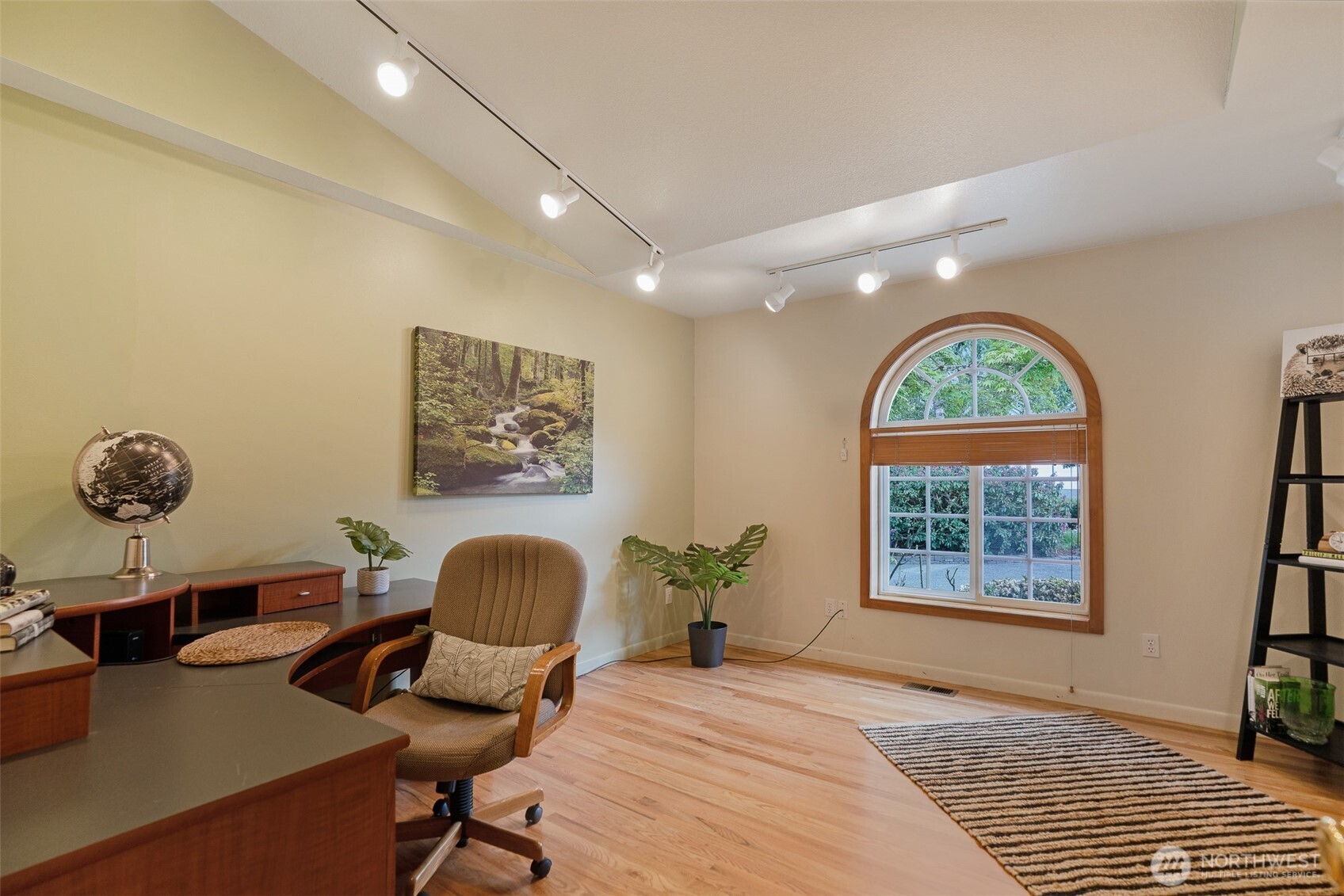 8024 68th Loop Southeast Olympia, WA 98513 - Photo 16 of 34 Gallery Image 16