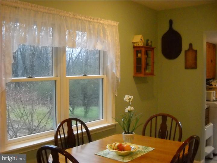 1705 Meetinghouse Road Warminster, PA 18974 - Photo 8 of 20 Gallery Image 8