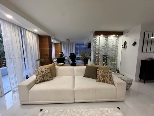 $4,390 | 19195 Mystic Pointe Drive, Unit 205, Aventura, FL 33180