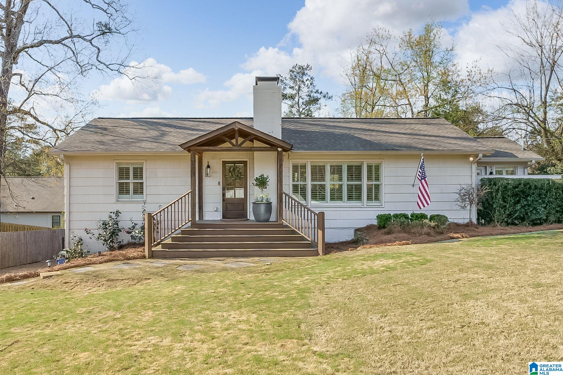 3321 Ridgely Circle Birmingham, AL 35243 - Photo 1 of 26