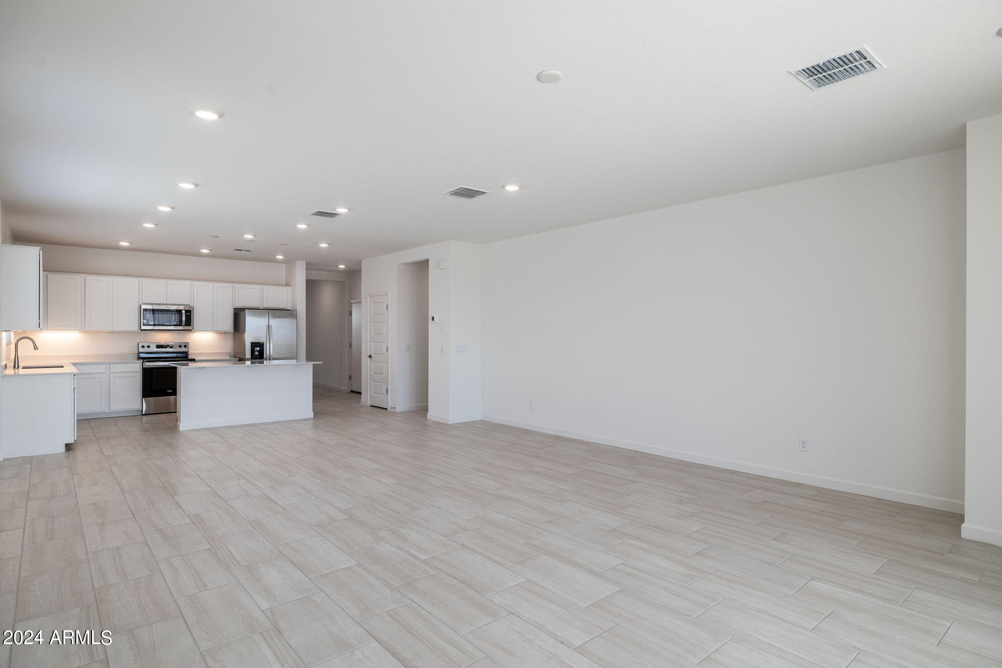 17645 West Hatcher Road Waddell, AZ 85355 - Photo 7 of 32 Great Room