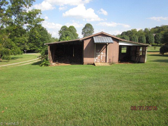 247 Hamby Mountain Road Purlear, NC 28665 - Photo 4 of 15 Gallery Image 4