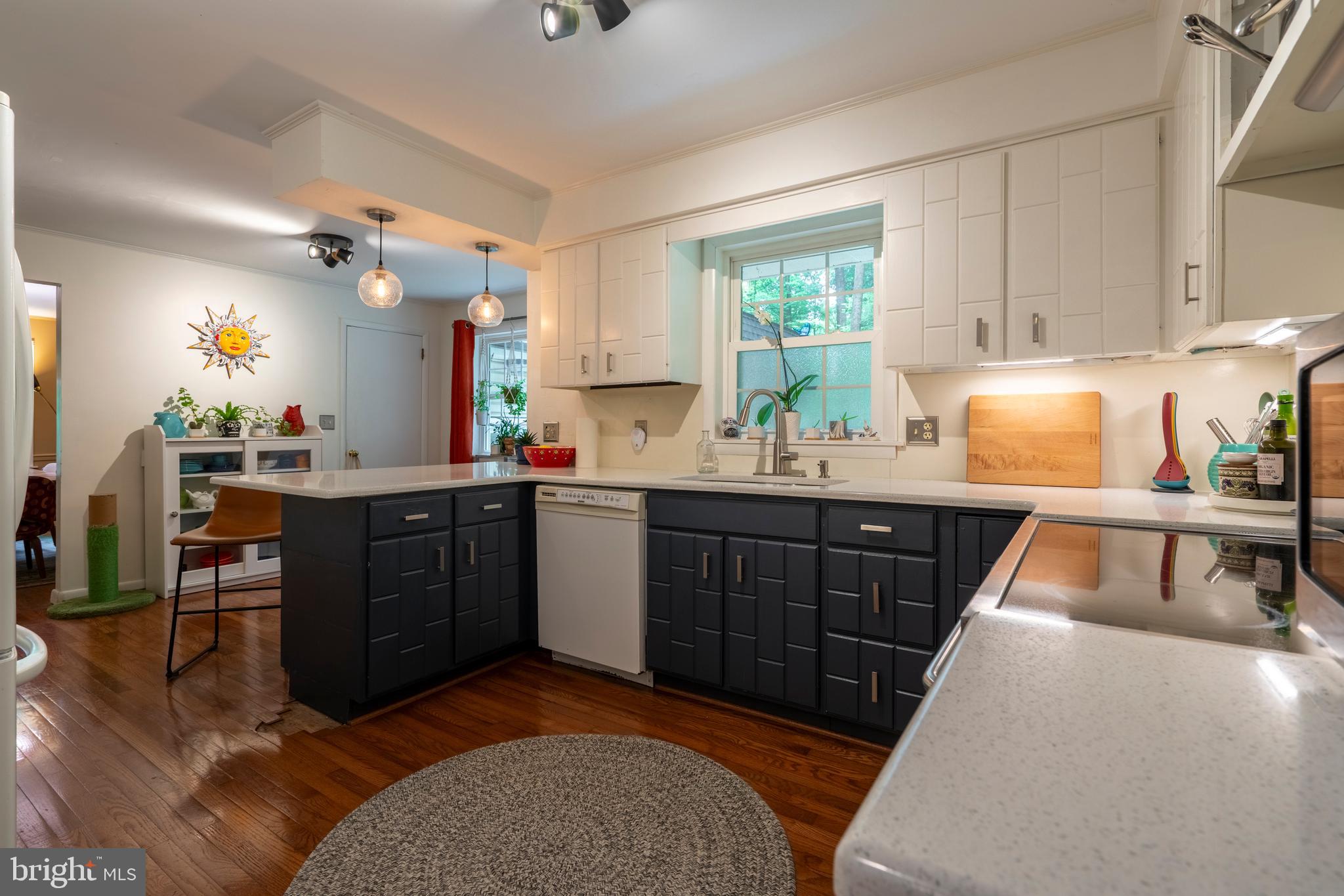 284 Whites Mill Road Green Lane, PA 18054 - Photo 20 of 54 a kitchen with a sink stove and cabinets