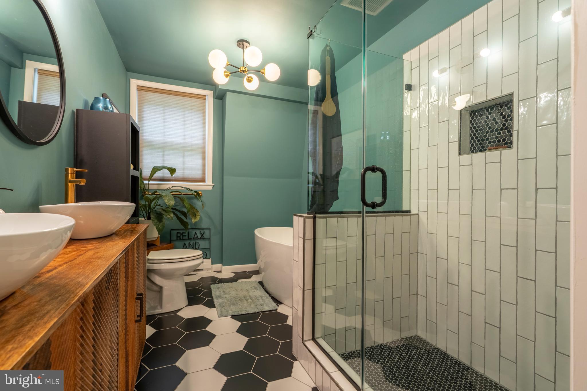 284 Whites Mill Road Green Lane, PA 18054 - Photo 30 of 54 a bathroom with a sink a toilet and shower