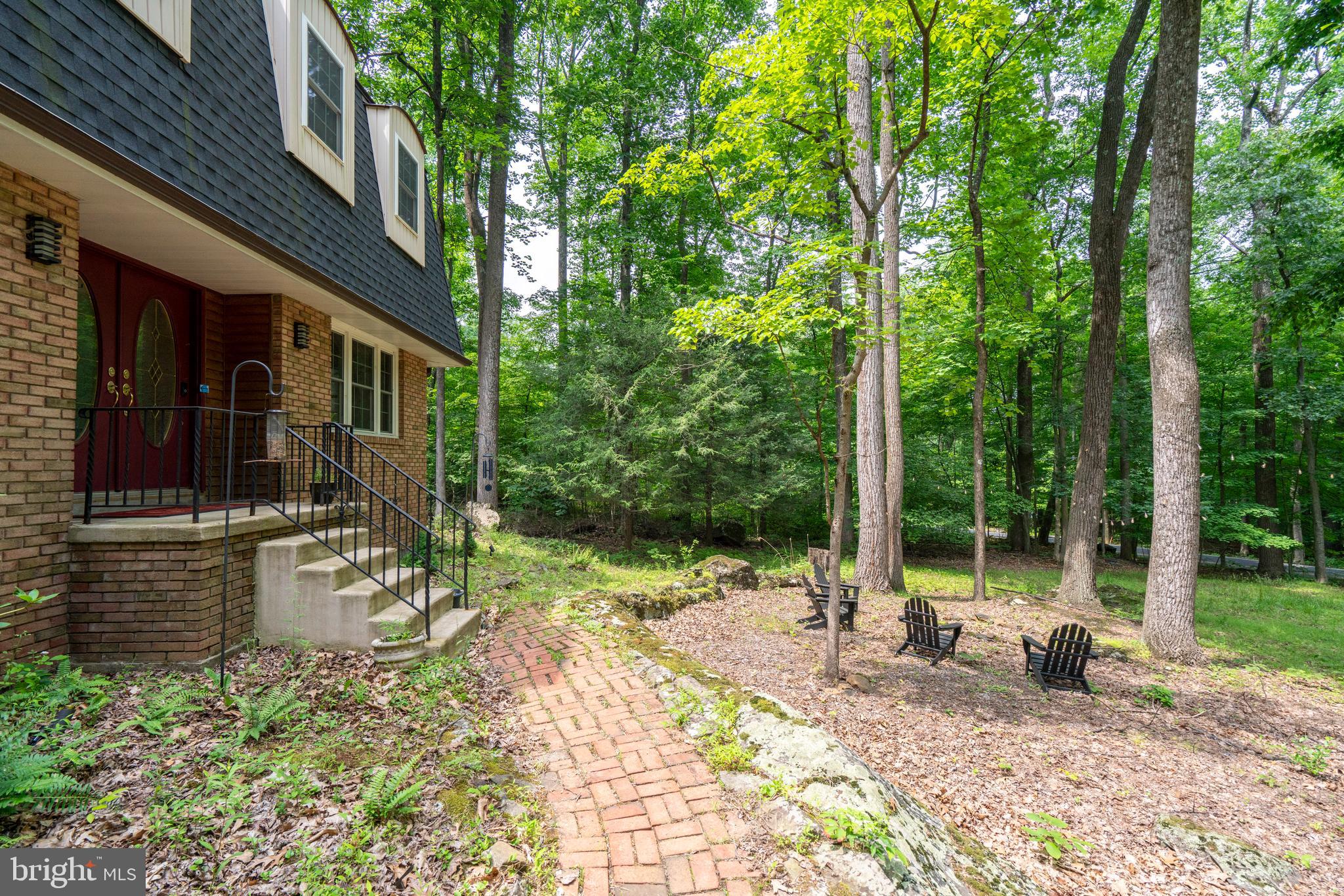 284 Whites Mill Road Green Lane, PA 18054 - Photo 5 of 54 a backyard of a house with seating space