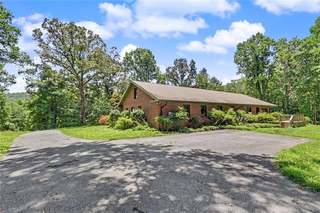 1624 Bettys Creek Road Rabun Gap, GA 30568 - Photo 9 of 49