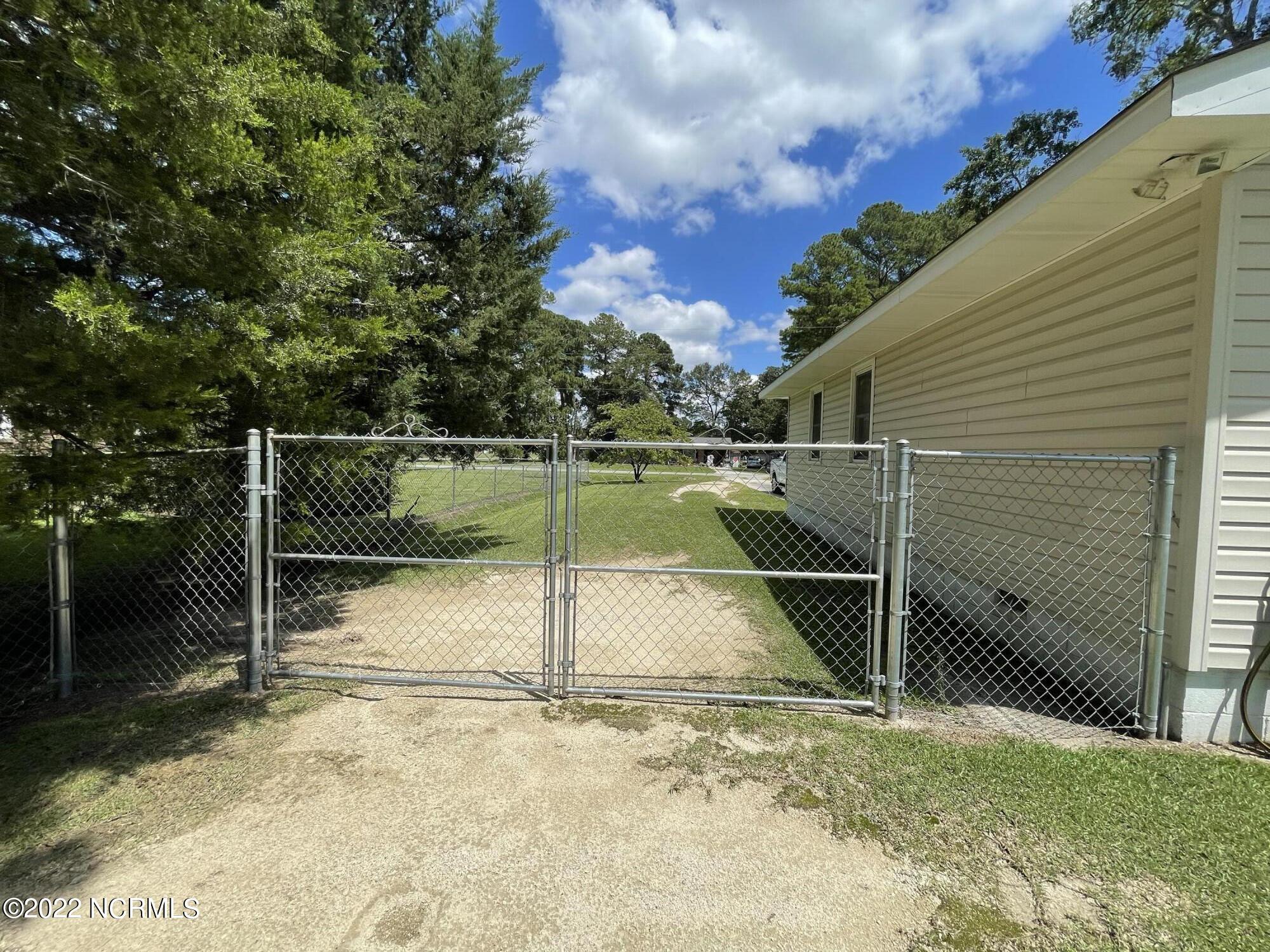 752 Sykes Road Kinston, NC 28504 - Photo 43 of 46 Fenced in backyard