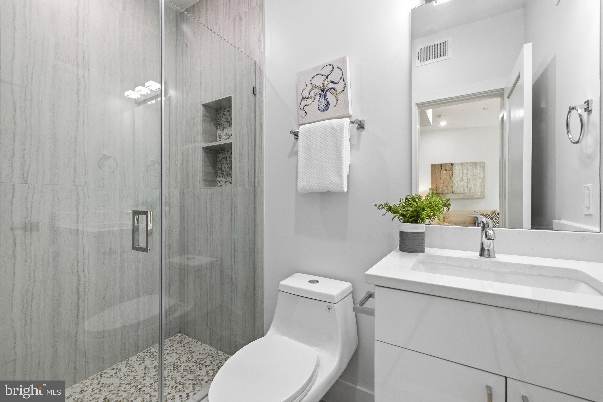 1650 Columbia Road Northwest, Unit 301 Washington, DC 20009 - Photo 9 of 29 Gallery Image 9