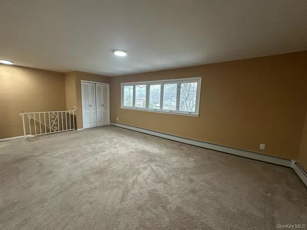 $3,100 | 26-10 203rd Street | Auburndale