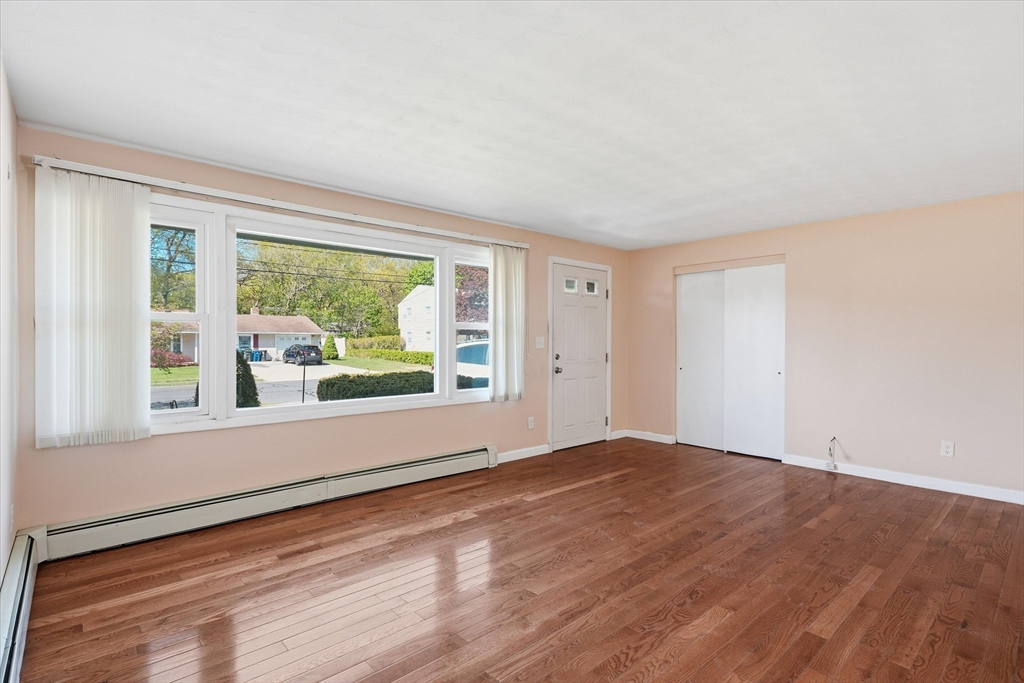 37 Princeton Street Danvers, MA 01923 - Photo 6 of 40