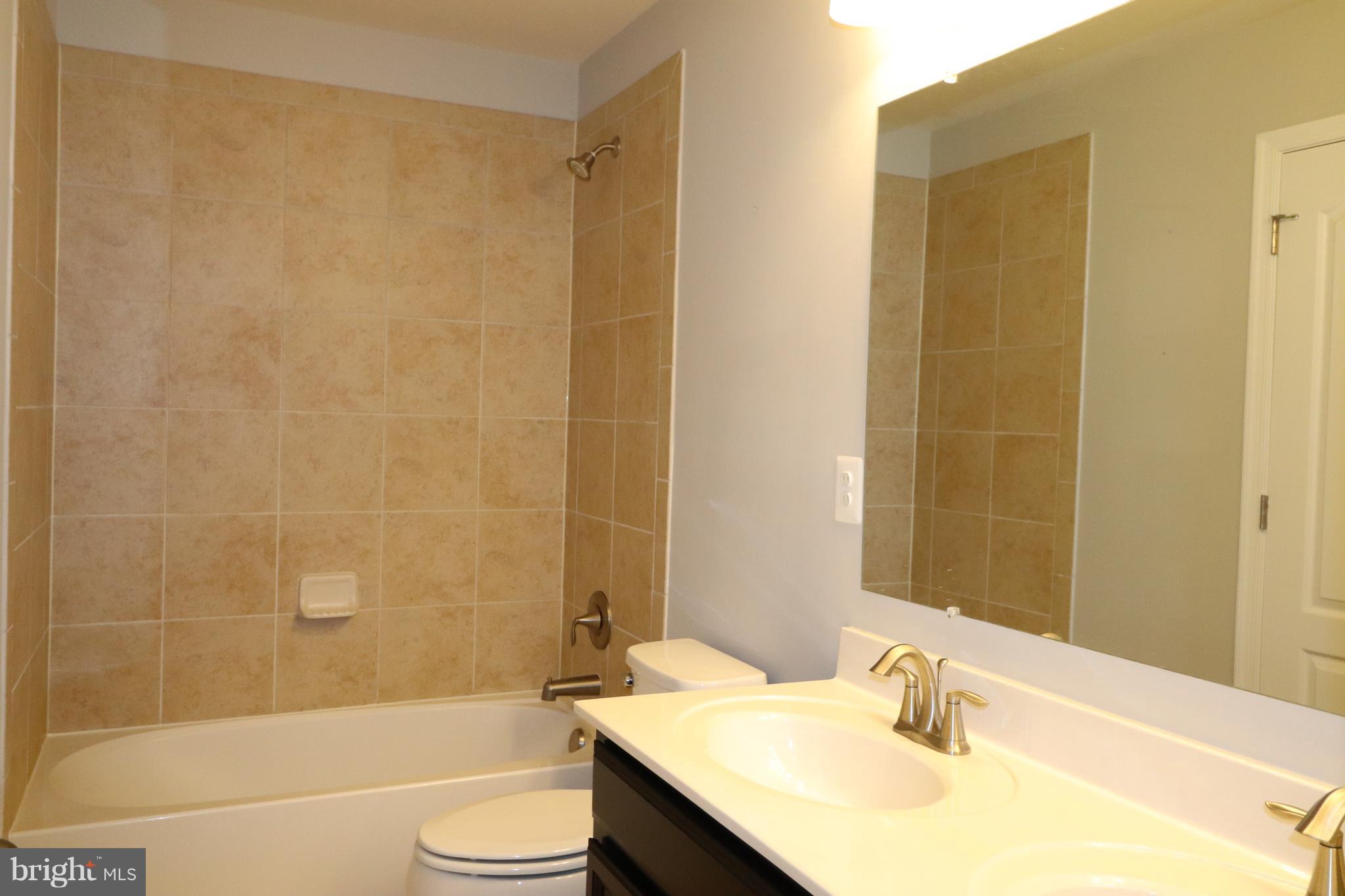 1011 Red Clover Road Gambrills, MD 21054 - Photo 19 of 28 Hall Bathroom