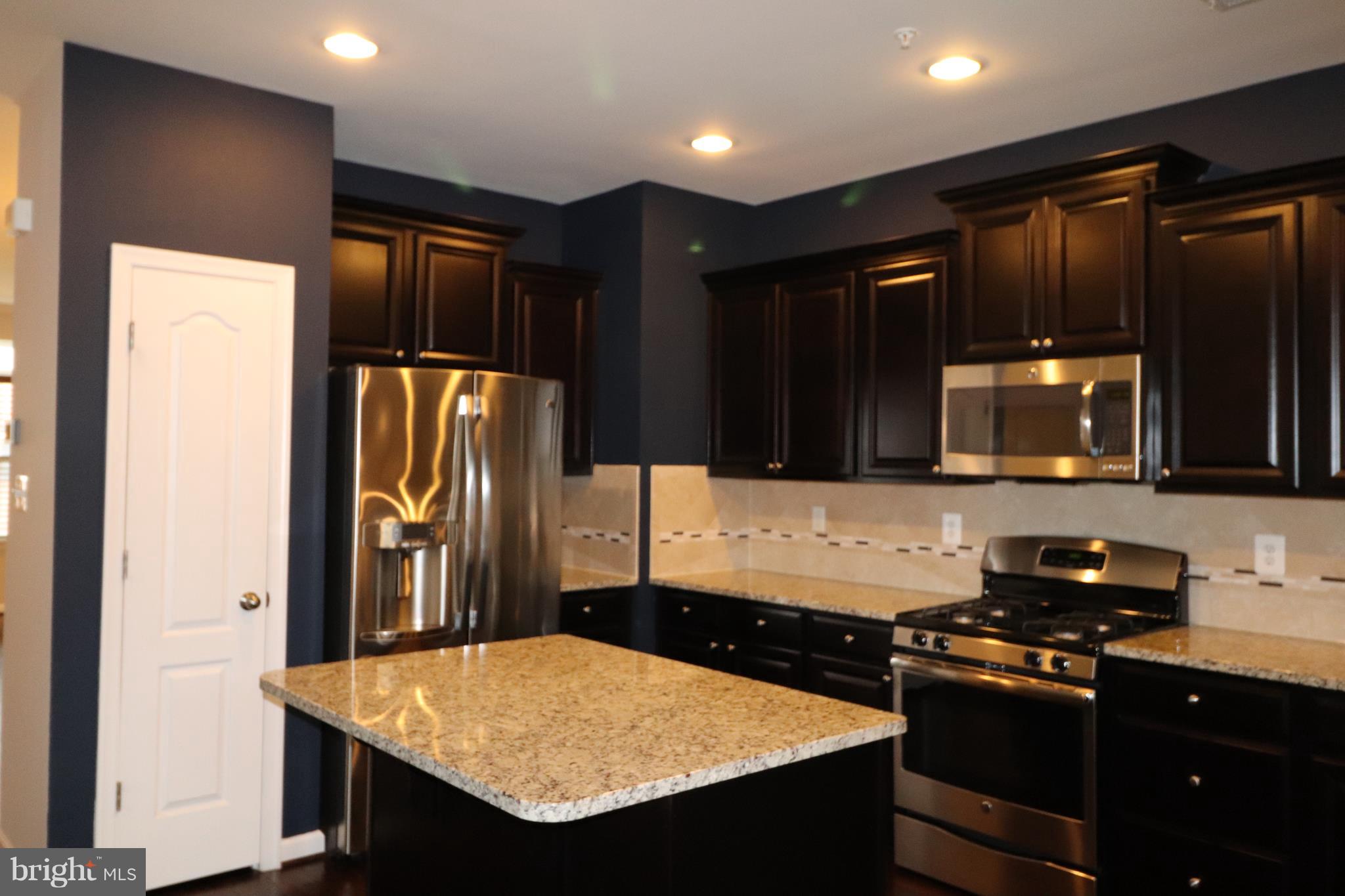 1011 Red Clover Road Gambrills, MD 21054 - Photo 5 of 28 Stainless Appliances, Gas Range, Granite Counters