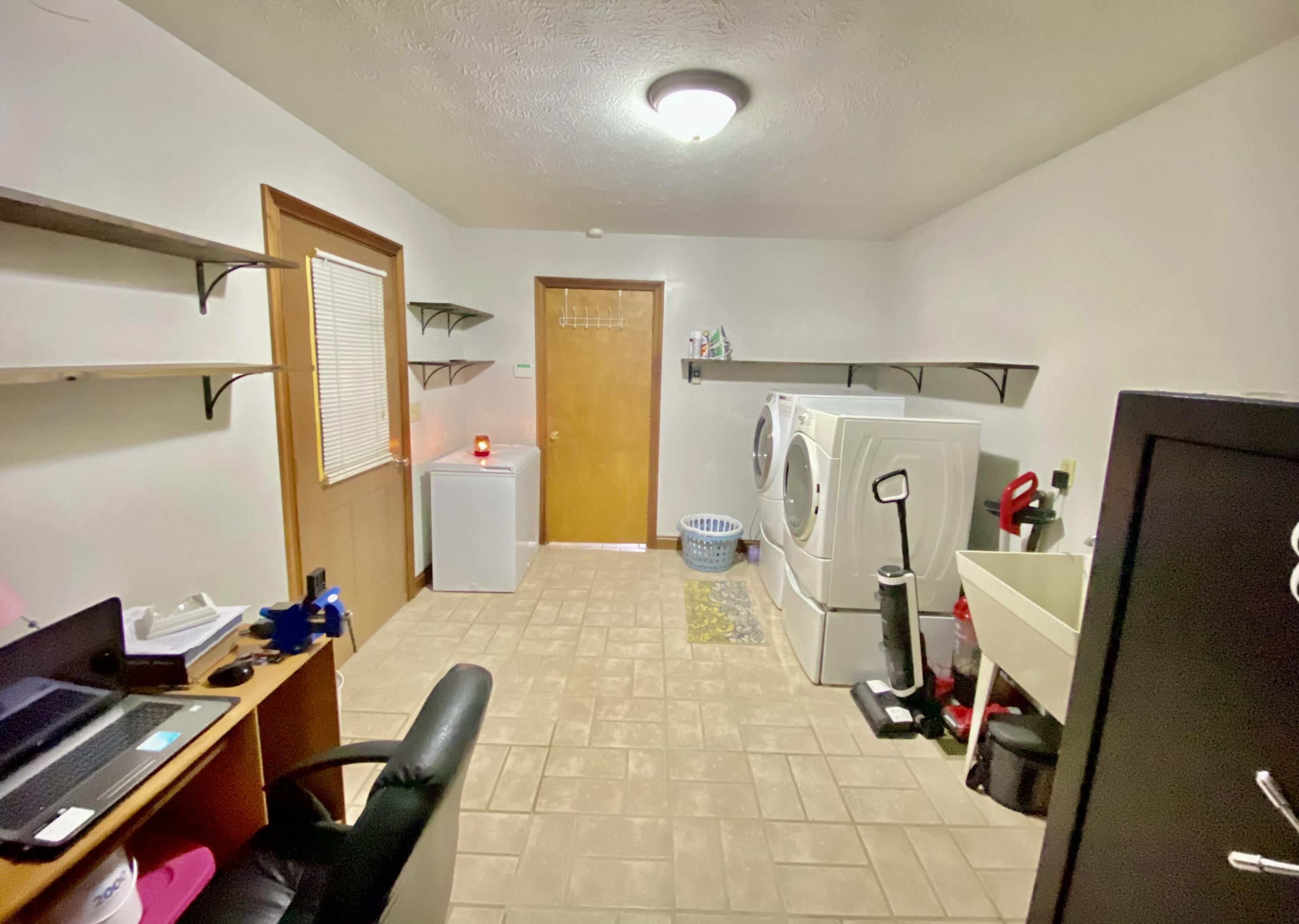 2066 Pine Top Road London, KY 40741 - Photo 14 of 18 image_50401537