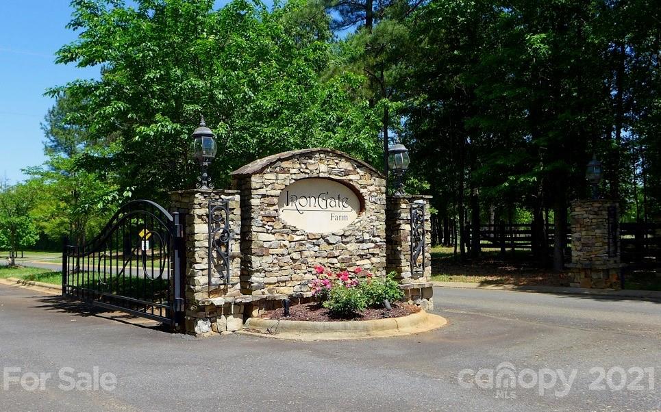 663 Bellegray Road, Unit 29 Clover, SC 29710 - Photo 4 of 6 a front view of a house with garden