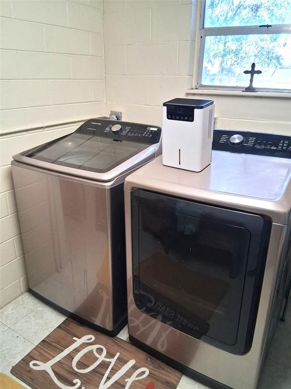 2455 Royal Road DeLand, FL 32724 - Photo 12 of 18 a close view of utility room