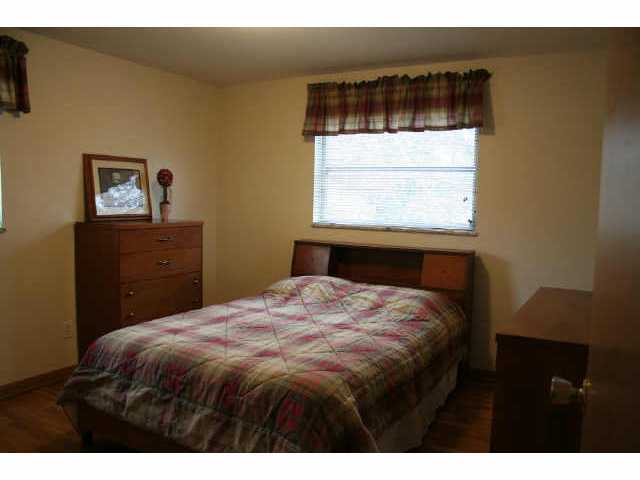 860 Greenridge Road Columbus, OH 43235 - Photo 2 of 10 Gallery Image 2