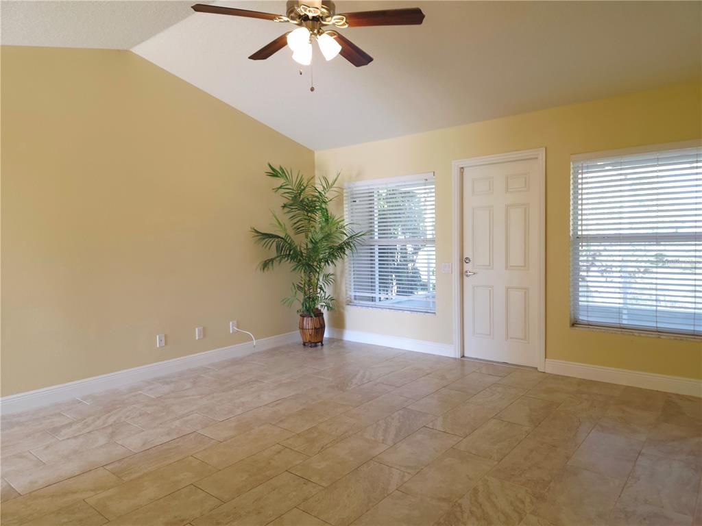 5245 Kapok Drive New Port Richey, FL 34652 - Photo 7 of 38