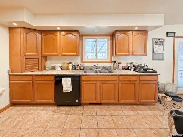 $300,000 | 1850 West Walnut Street, Wheatland, WY 82201