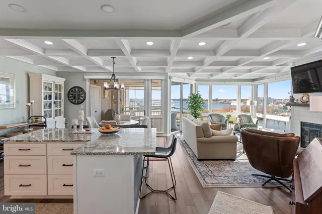 $735,000 | 436 Oyster Cove Drive, Grasonville, MD 21638