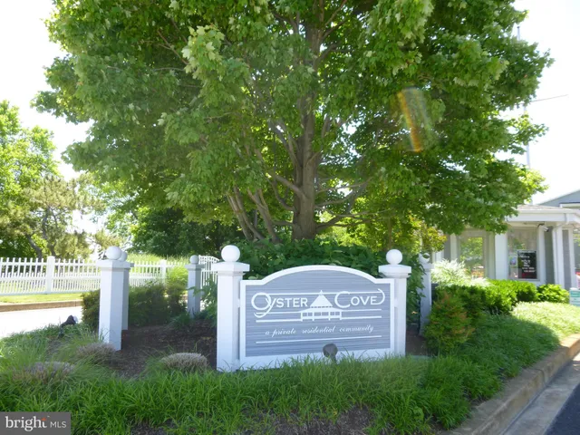 $735,000 | 436 Oyster Cove Drive, Grasonville, MD 21638