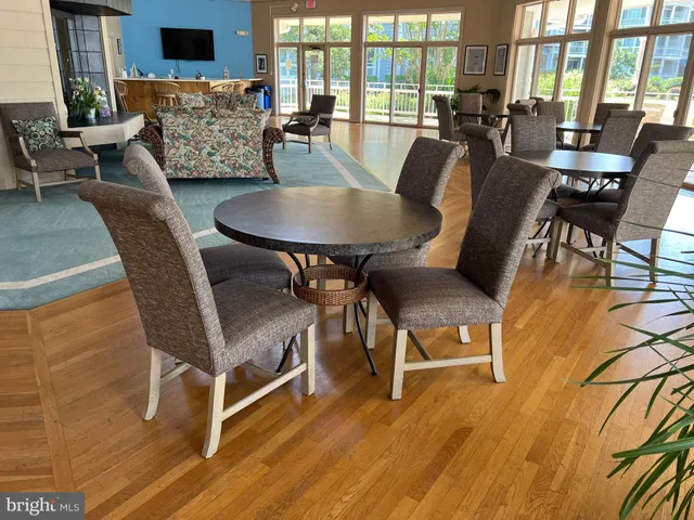 $735,000 | 436 Oyster Cove Drive, Grasonville, MD 21638