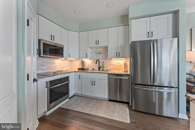 $735,000 | 436 Oyster Cove Drive, Grasonville, MD 21638