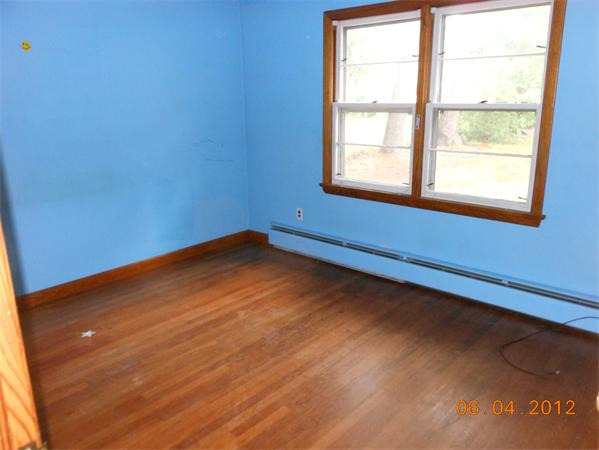 611 Granby Road Chicopee, MA 01013 - Photo 8 of 11