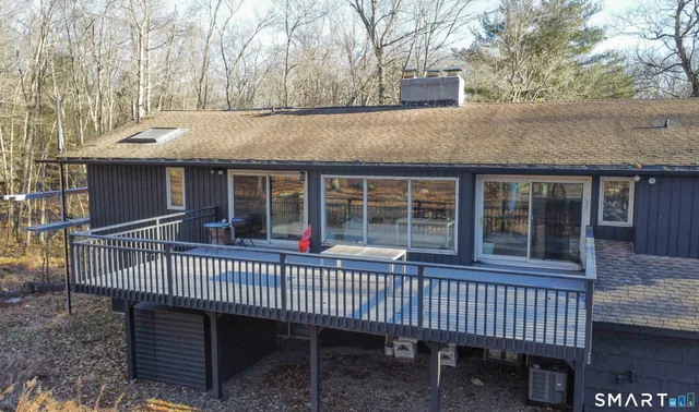a view of a water fountain in front of building