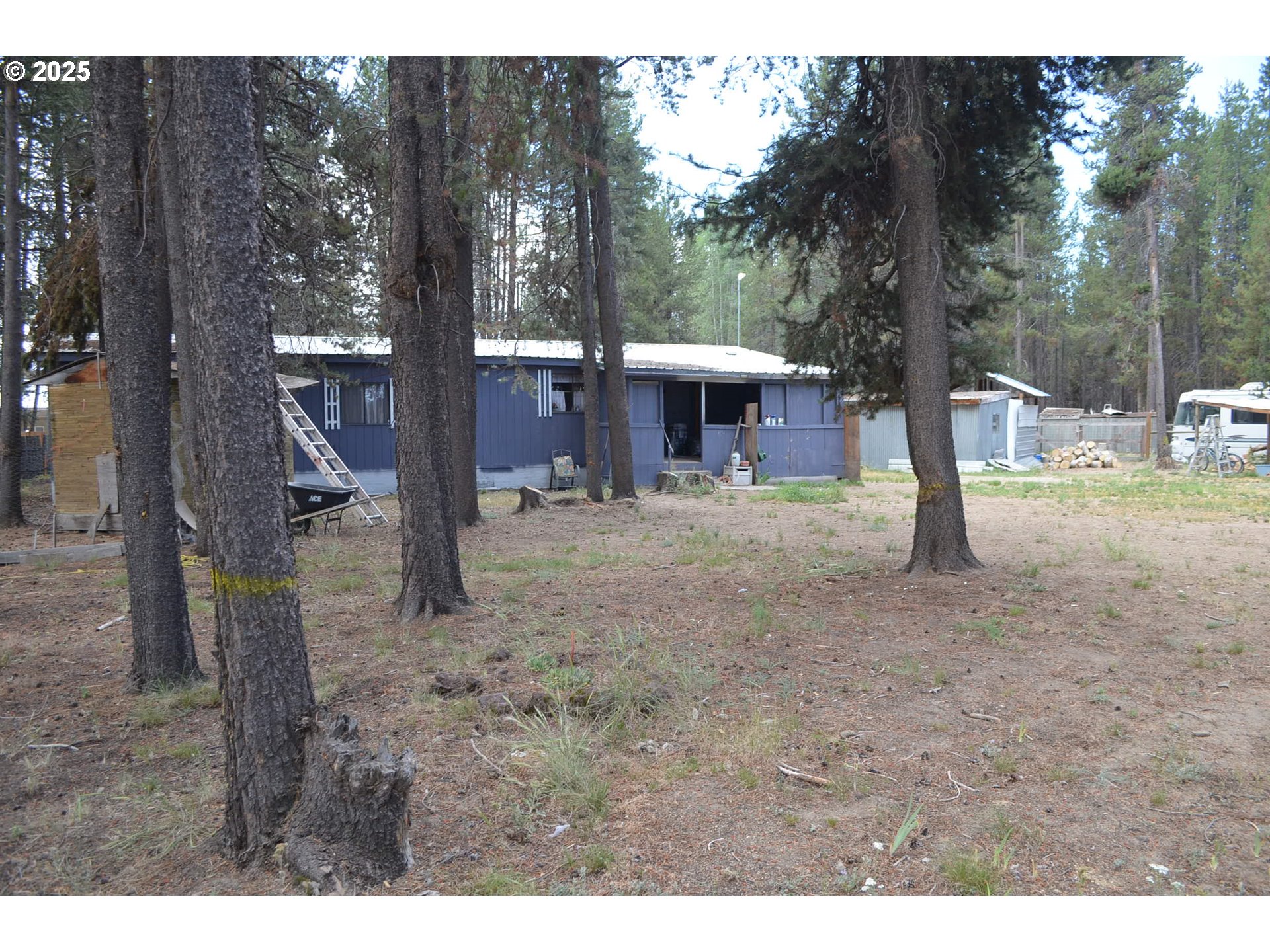 136028 Highway 97 Crescent, OR 97733 - Photo 34 of 48
