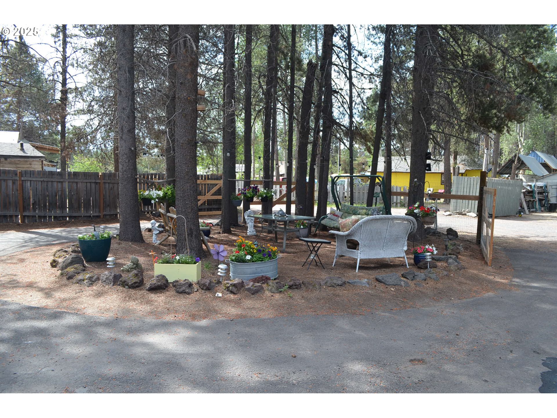 136028 Highway 97 Crescent, OR 97733 - Photo 44 of 48