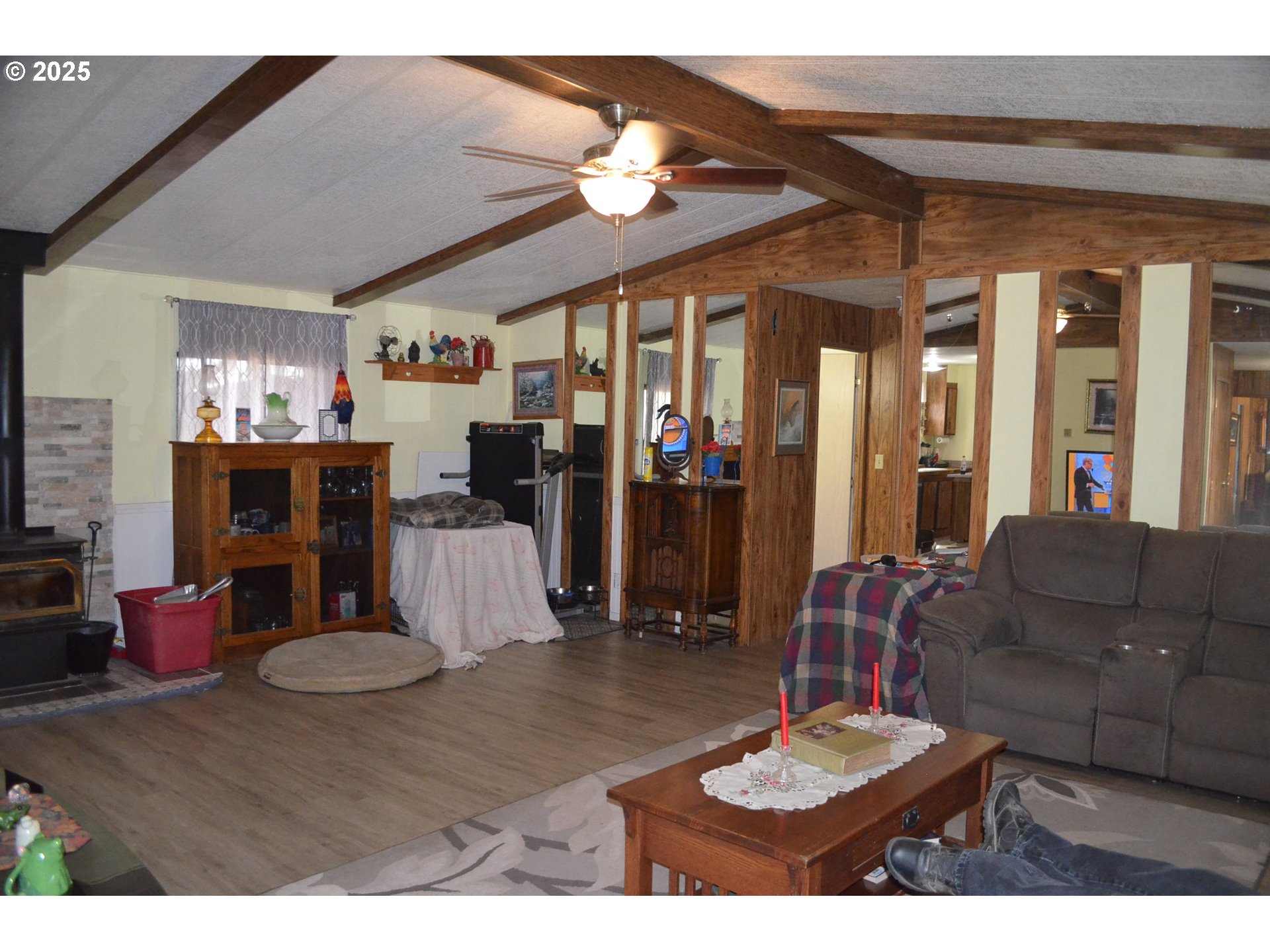 136028 Highway 97 Crescent, OR 97733 - Photo 5 of 48
