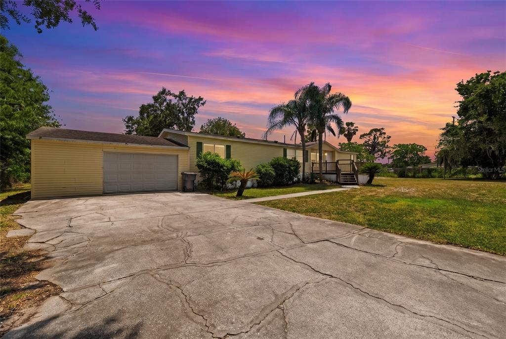 3205 Oakland Road South Lakeland, FL 33801 - Photo 1 of 34