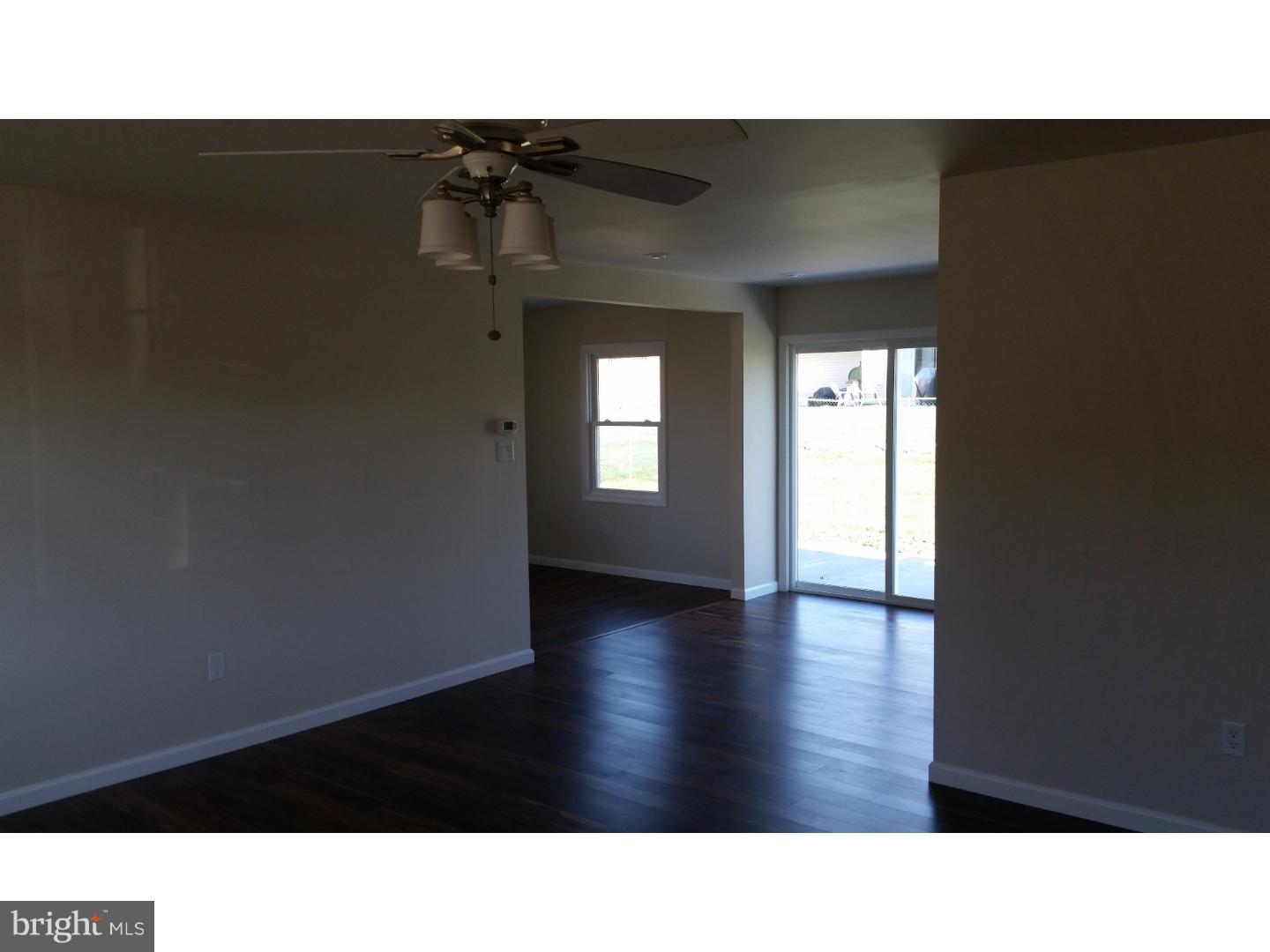 68 Cardinal Road Levittown, PA 19057 - Photo 2 of 22 Living Room