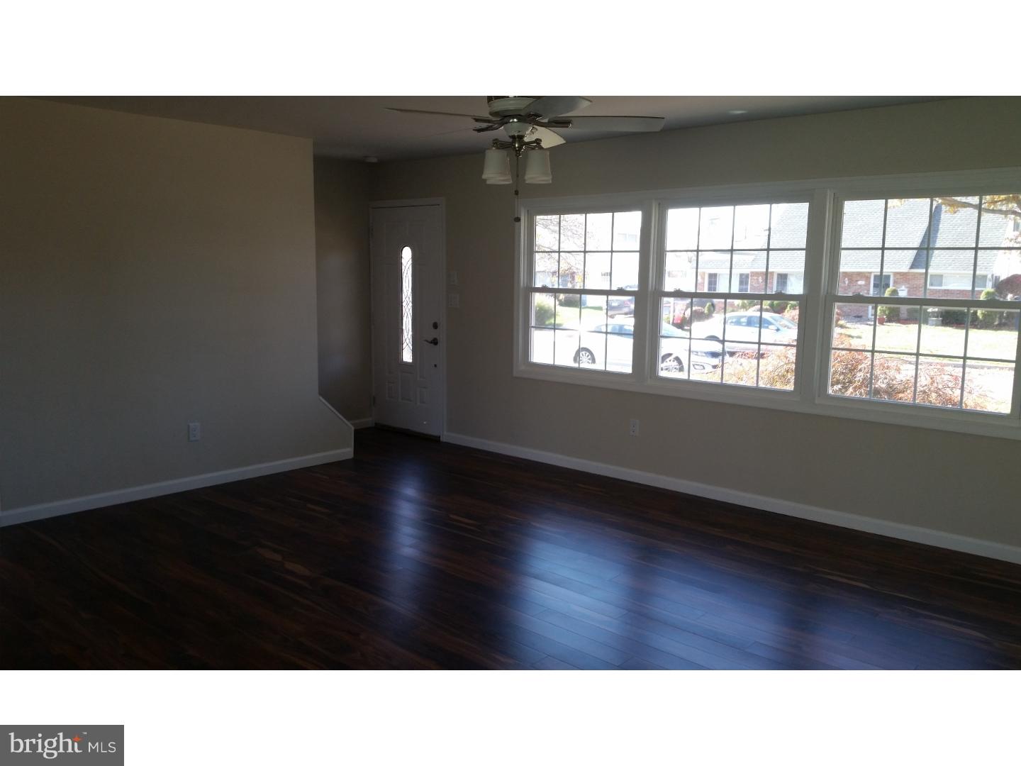 68 Cardinal Road Levittown, PA 19057 - Photo 3 of 22 Living Room
