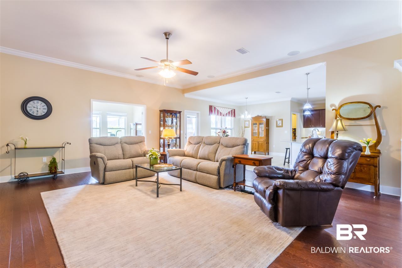 4094 Craigend Loop Gulf Shores, AL 36542 - Photo 8 of 33