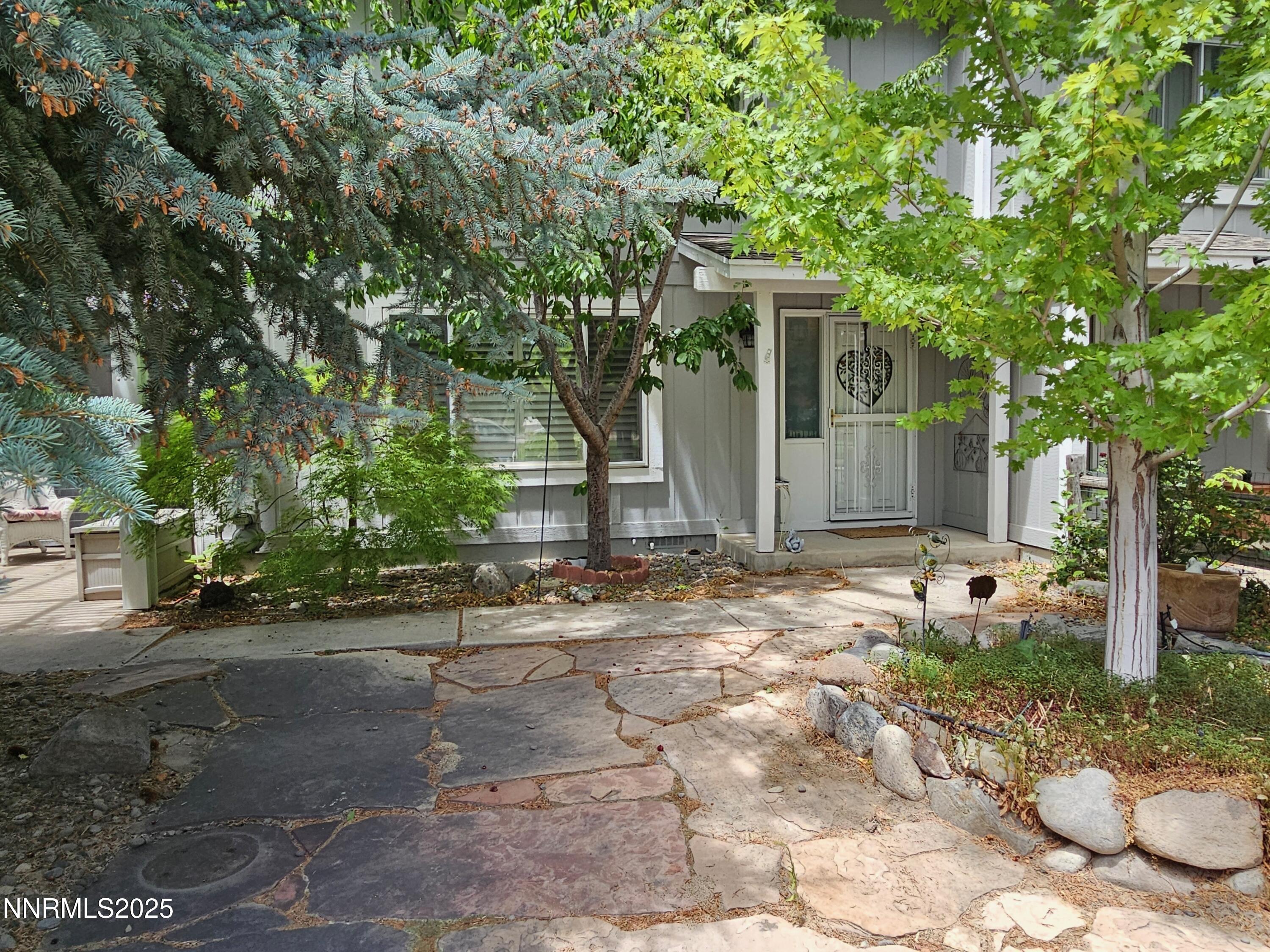 7555 Offenhauser Drive Reno, NV 89511 - Photo 3 of 35 IMG_5879