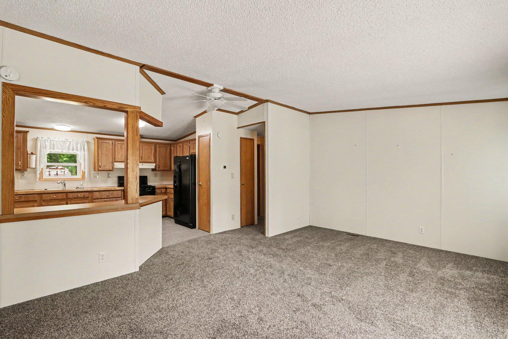 14164 Riverside Drive Constantine, MI 49042 - Photo 8 of 19 005_file_3575