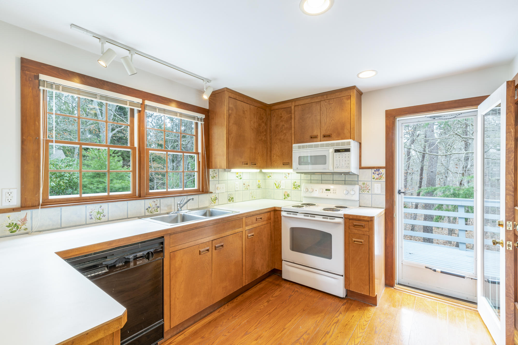 138 Namequoit Road Orleans, MA 02653 - Photo 12 of 50 DSC07684-HDR-Edit