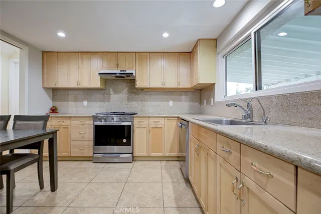 $929,000 | 20442 Runnymede Street, Winnetka, CA 91306