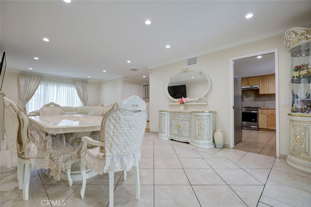 20442 Runnymede Street Winnetka, CA 91306 - Photo 13 of 56