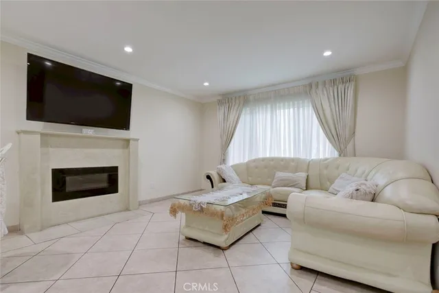 $929,000 | 20442 Runnymede Street, Winnetka, CA 91306