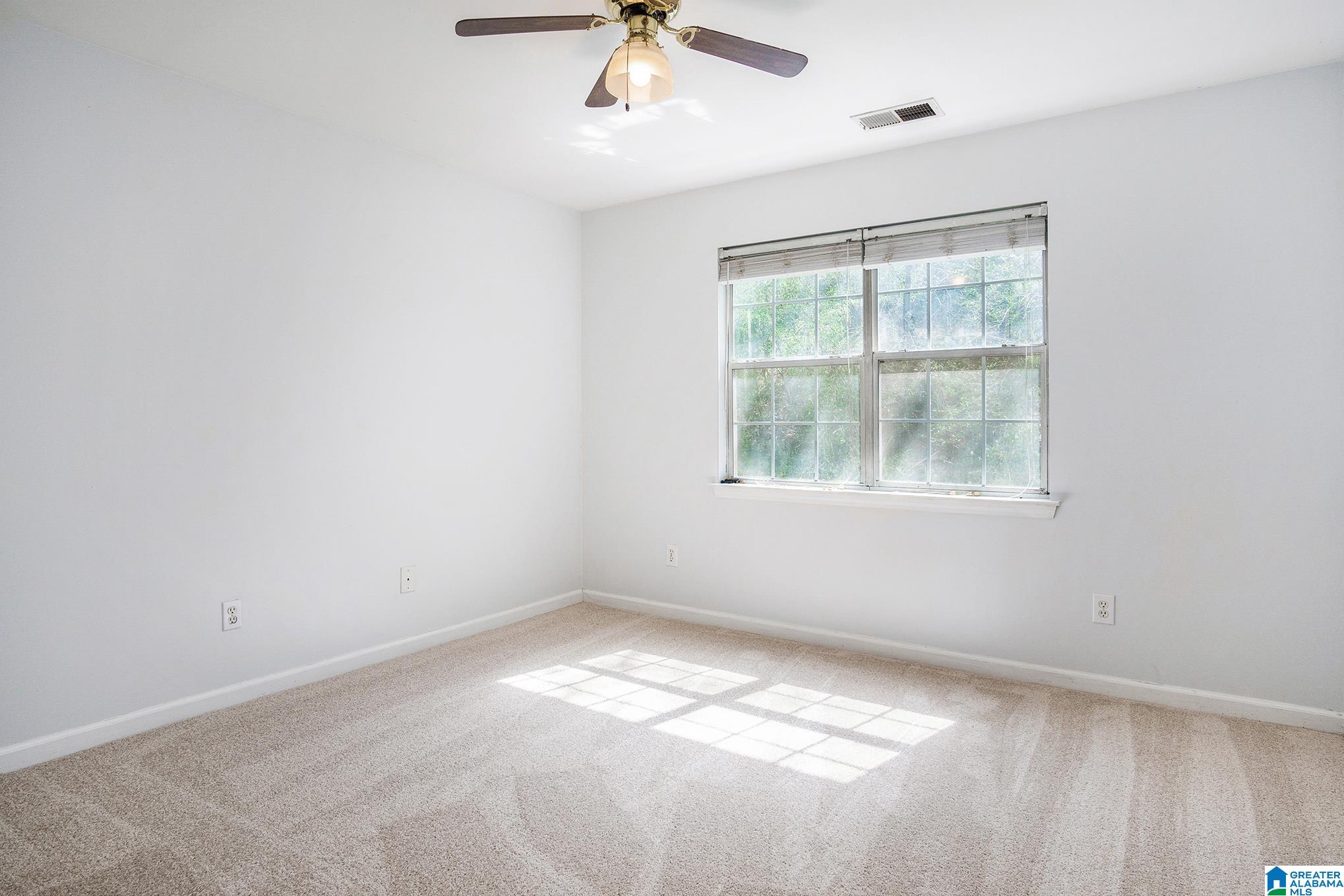 114 Windsor Ridge Drive Pelham, AL 35124 - Photo 16 of 22