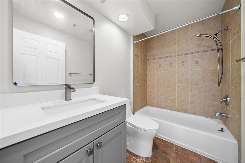 32 Diamond Street, Unit D Arcadia, CA 91006 - Photo 13 of 18