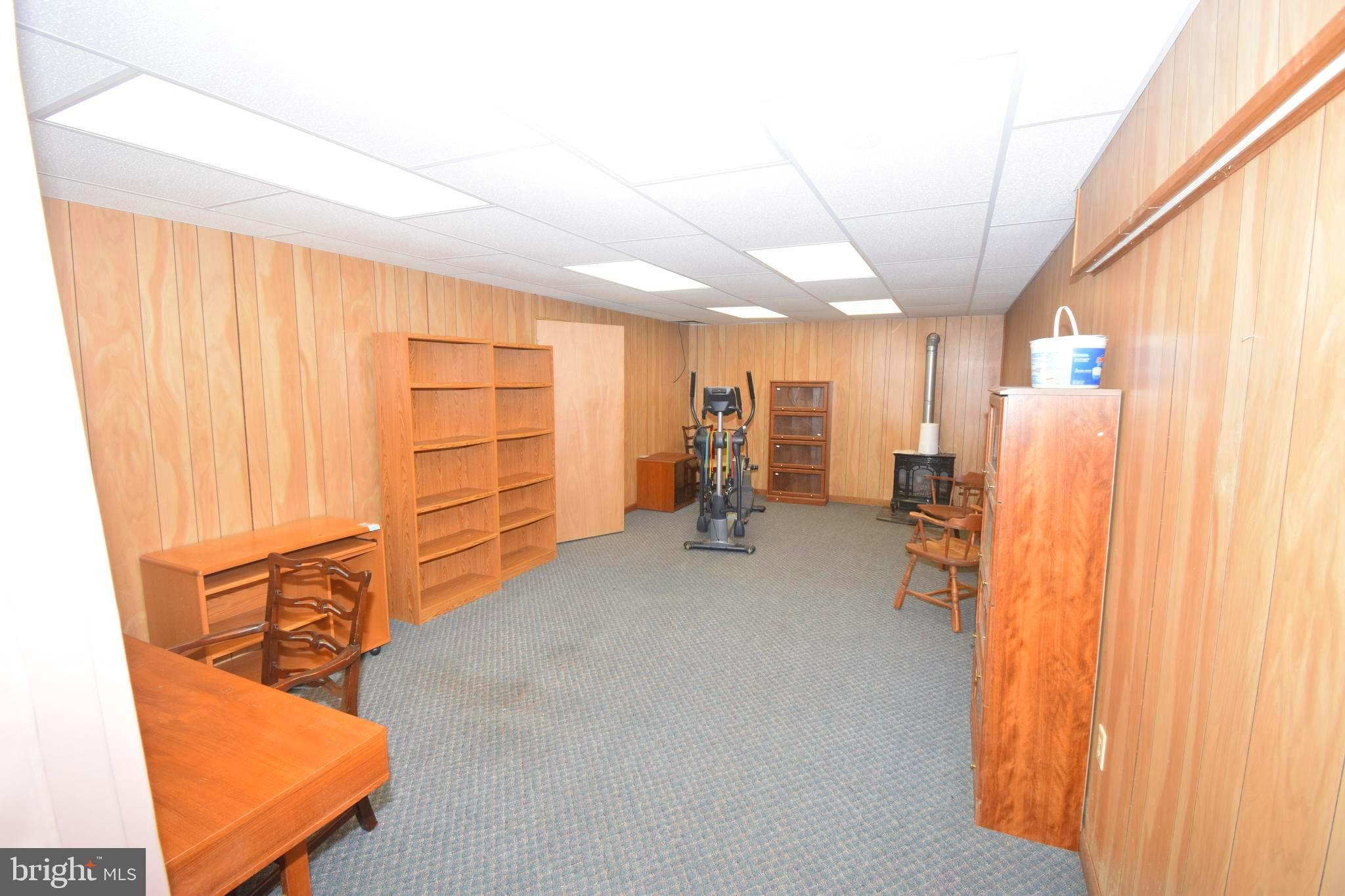 11479 Station Road Worton, MD 21678 - Photo 36 of 65 Family room?