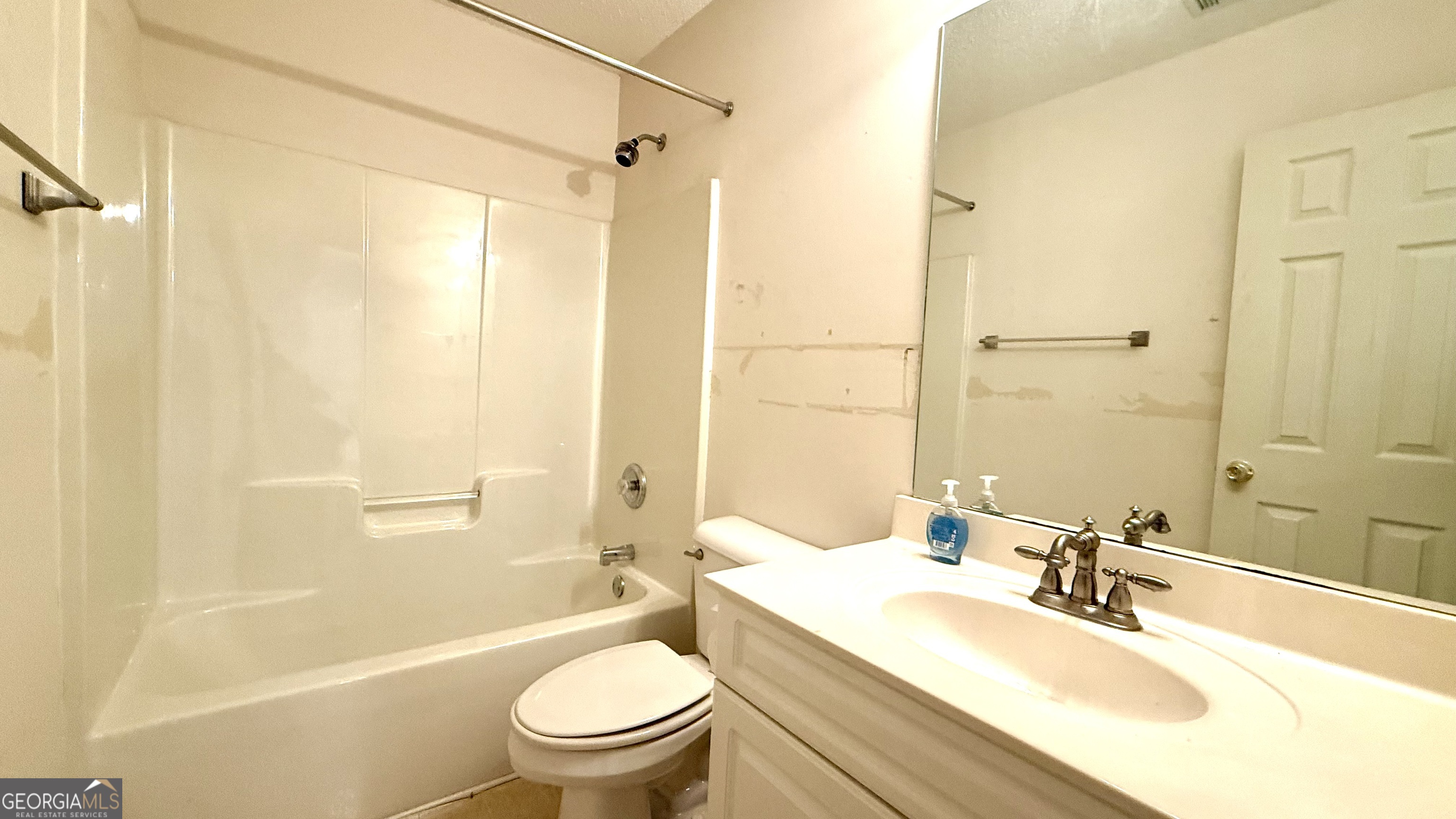 230 Mels Way Stockbridge, GA 30281 - Photo 20 of 40 a bathroom with a sink toilet and shower