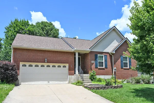 $360,000 | 2115 Canyon Court, Hebron, KY 41048
