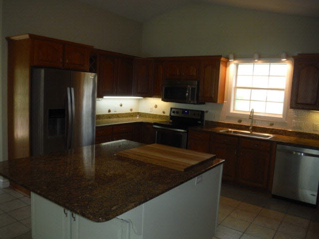 13103 5th Street Lillian, AL 36549 - Photo 27 of 37 Kitchen